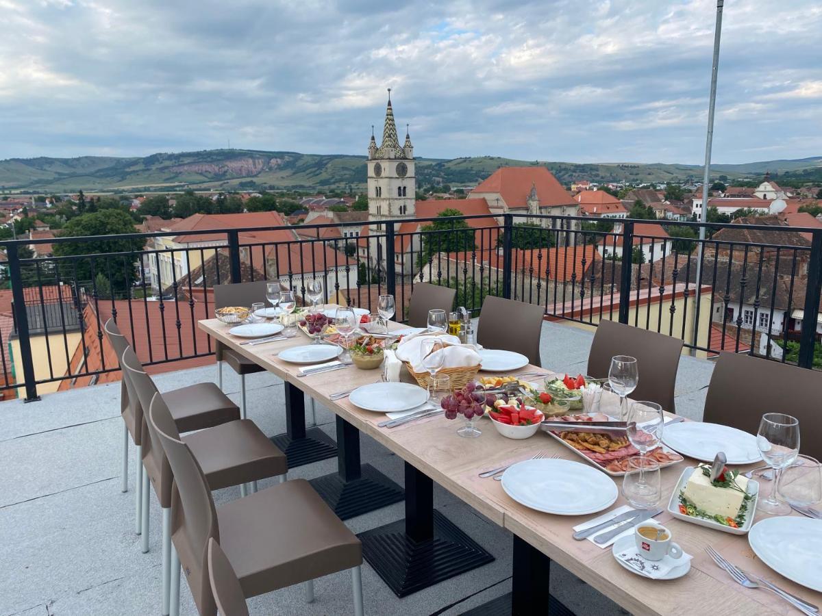 Hotel Leul De Aur Себеш Экстерьер фото