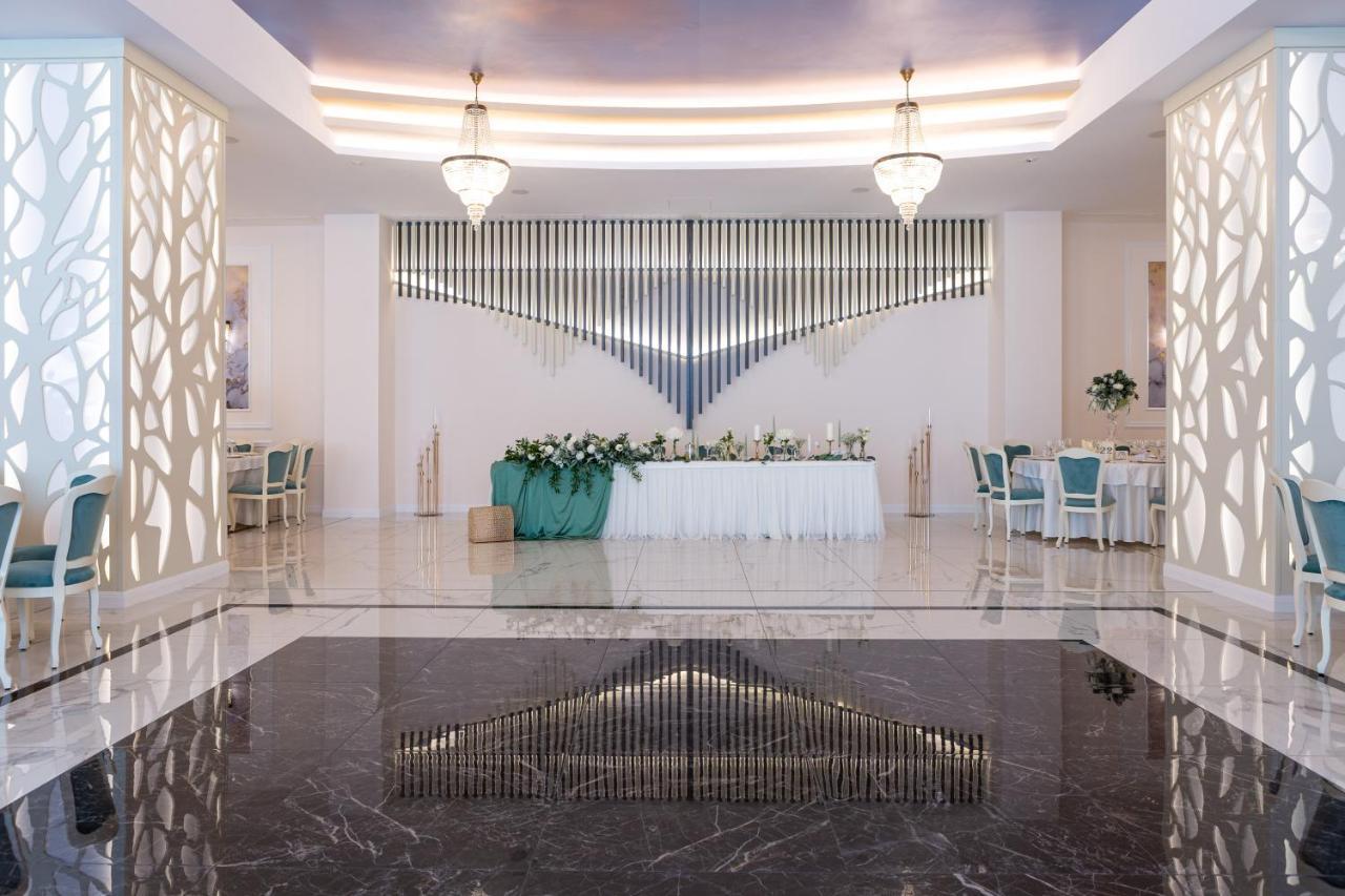 Hotel Leul De Aur Себеш Экстерьер фото